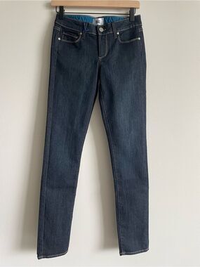Paige skyline skinny jeans dark wash contrast stitching model off duty 26